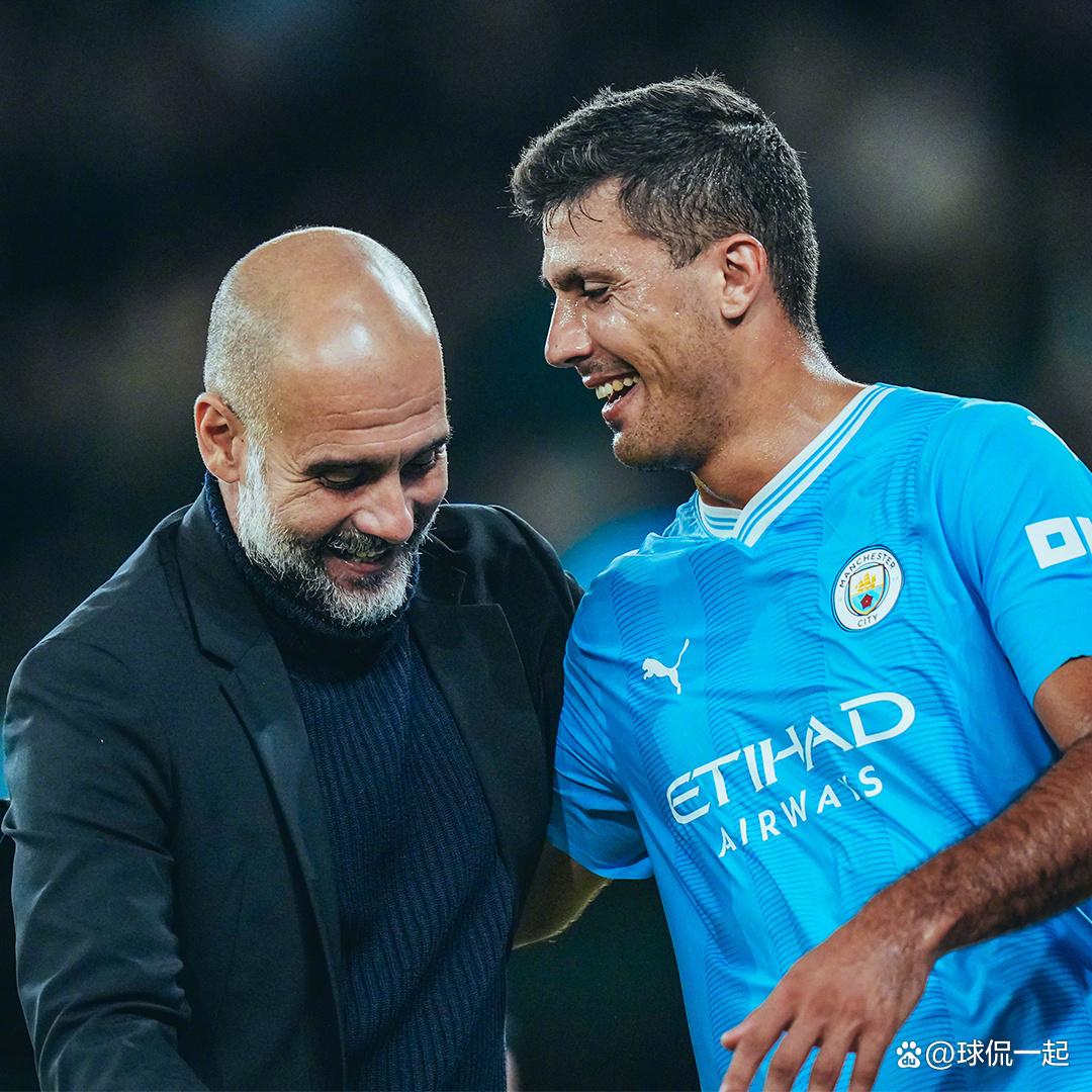 全明星赛集结日走向成谜,门兴格拉德巴赫远射贴柱,震撼外界,临场指挥获称赞-英雄联盟s15