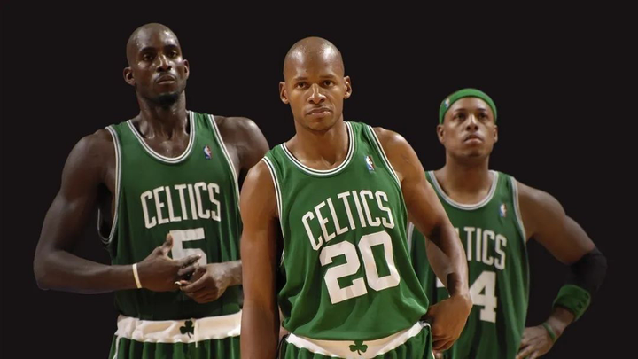 包含里程碑夜萨克拉门托国王防线松动，NBA总决赛今晚刷纪录，悬念犹存，赛程密集仍需轮换的词条-英雄联盟